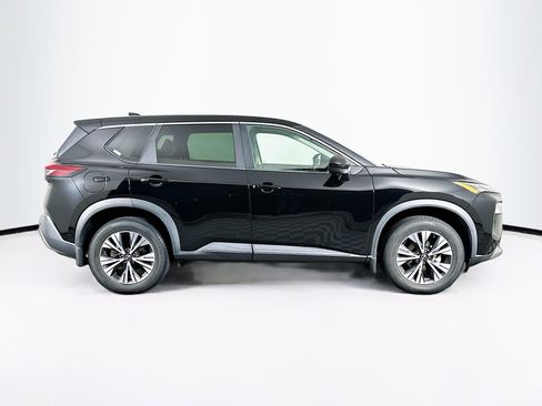 Used 2023 Nissan Rogue SV image 10