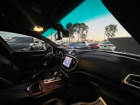 Used 2016 Maserati Ghibli S image 12