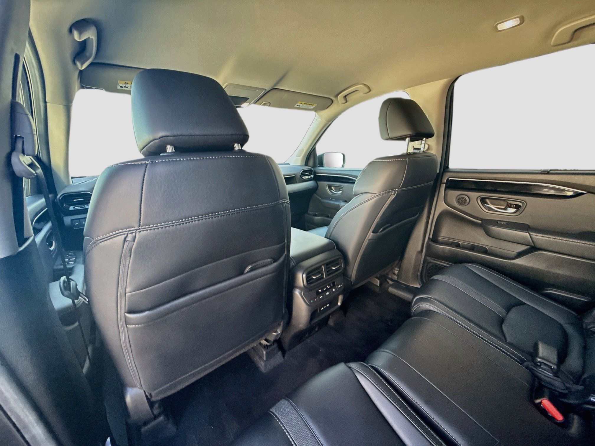 Used 2025 Honda Pilot EX-L image 24