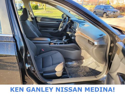 Used 2023 Nissan Altima 2.5 SV image 49