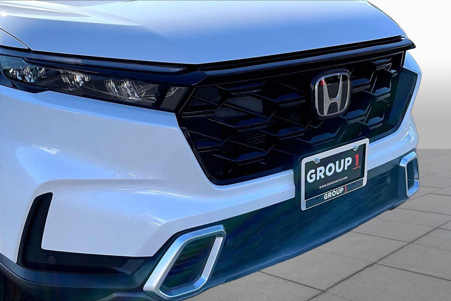 Used 2025 Honda CR-V Sport Touring image 30