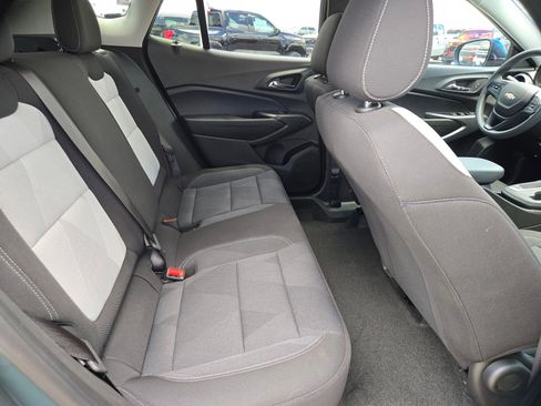 Used 2026 Chevrolet Trax LS FWD image 22
