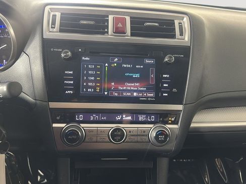 Used 2017 Subaru Outback 2.5i Premium AWD/4WD image 13