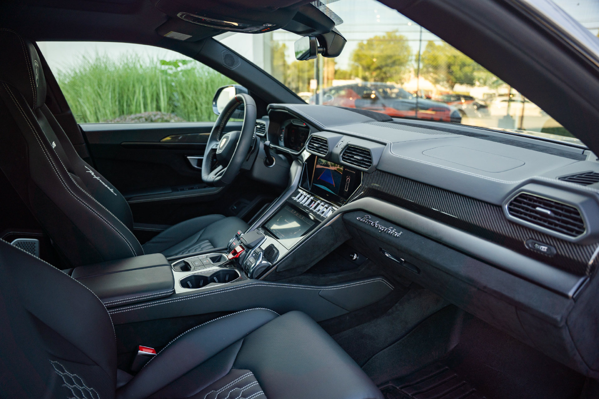Used 2024 Lamborghini Urus Performante AWD/4WD image 18