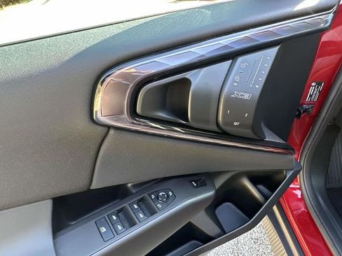 Certified 2025 BMW X3 xDrive30i w/ Premium Package image 24