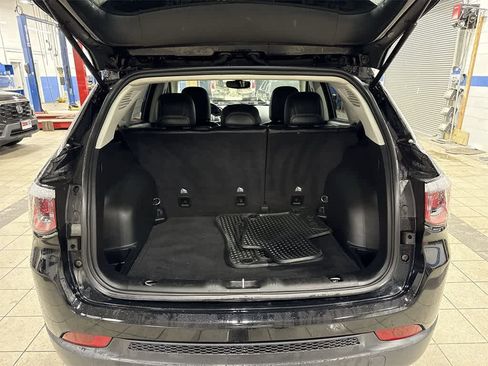 Used 2020 Jeep Compass Latitude w/ Popular Equipment Group image 11