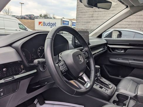 Used 2025 Honda CR-V EX-L image 11