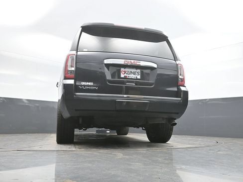 Used 2020 GMC Yukon Denali w/ Denali Ultimate Black Edition AWD/4WD image 39