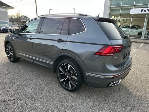Certified 2024 Volkswagen Tiguan SEL R-Line image 6