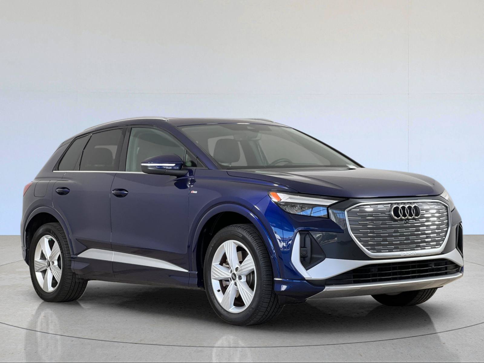 Used 2023 Audi Q4 e-tron Premium Plus w/ Premium Plus AWD/4WD image 8