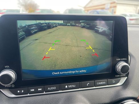 Certified 2023 Nissan Sentra SR w/ Electronics Package image 50