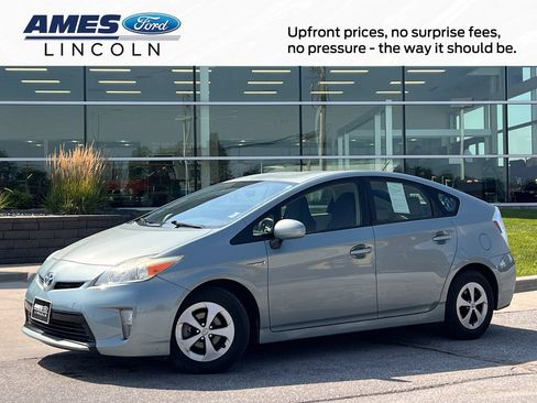 Used 2013 Toyota Prius Two FWD image 1