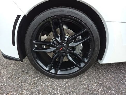 Used 2018 Chevrolet Corvette Stingray Coupe w/ 1LT RWD image 61