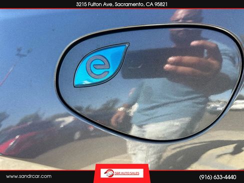 Used 2018 Chrysler Pacifica Limited w/ Advanced Safetytec Group image 27