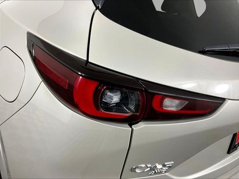 Used 2025 MAZDA CX-5 AWD 2.5 S w/ Preferred Package image 23