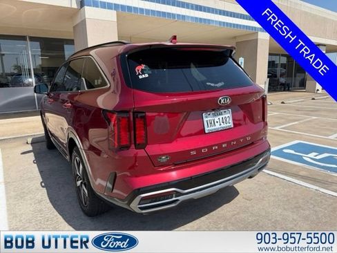 Used 2021 Kia Sorento S w/ Panoramic Sunroof Package FWD image 4