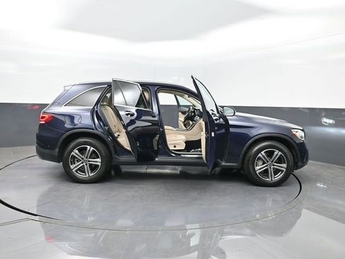 Used 2021 Mercedes-Benz GLC 300 w/ Premium Package image 30
