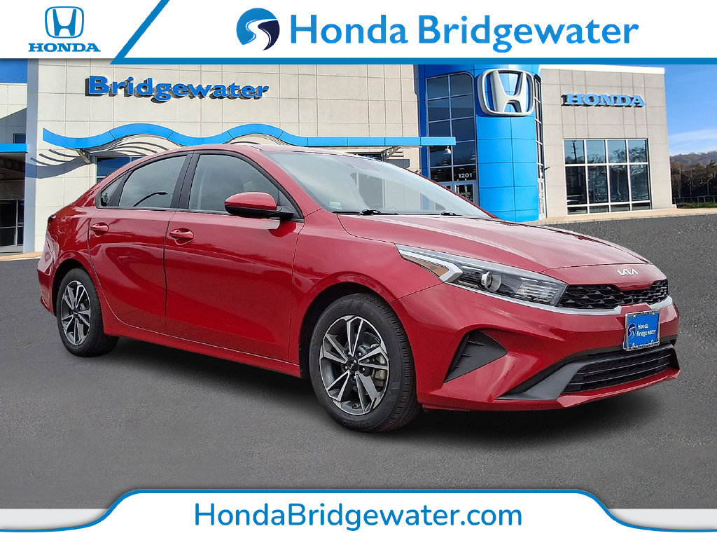 Used 2024 Kia Forte LXS FWD image 1
