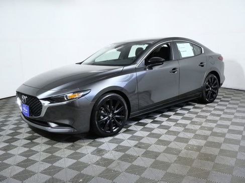 Used 2024 MAZDA MAZDA3 s FWD image 5