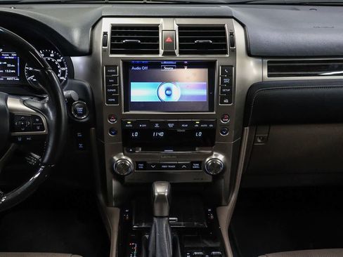 Used 2021 Lexus GX 460 Premium w/ Premium Package AWD/4WD image 14