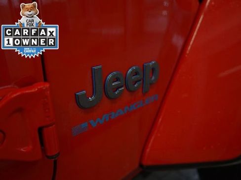 Used 2025 Jeep Wrangler Unlimited Sahara w/ Safety Group AWD/4WD image 15