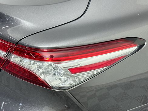 Used 2019 Toyota Camry XLE image 59