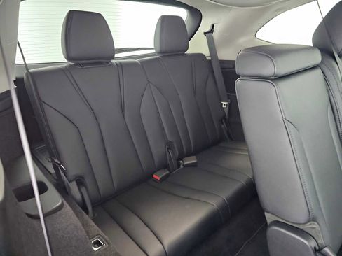 Certified 2025 Acura MDX SH-AWD image 13