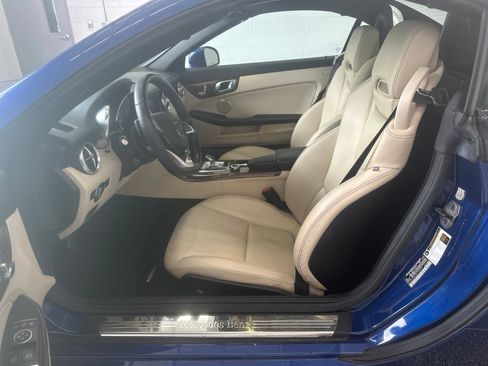 Used 2017 Mercedes-Benz SLC 300 image 9