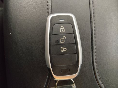 Used 2020 Nissan Rogue Sport SV FWD image 32
