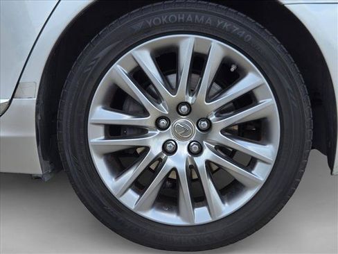 Used 2014 Lexus LS 460 L RWD image 24