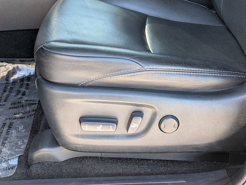 Used 2023 Toyota 4Runner Limited image 14