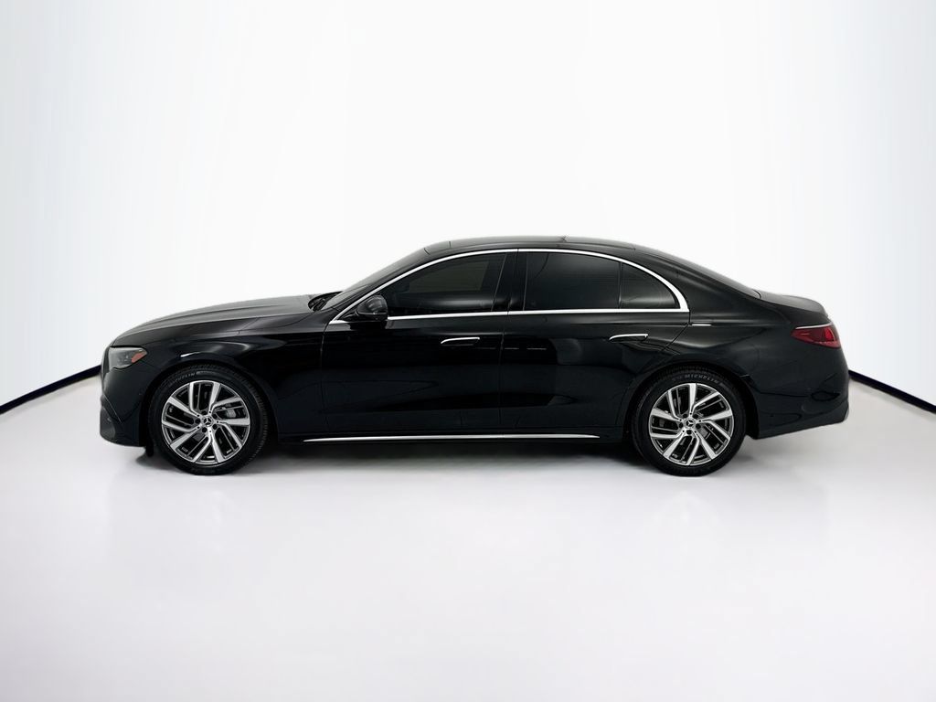 Used 2024 Mercedes-Benz E 350 4MATIC Sedan image 8