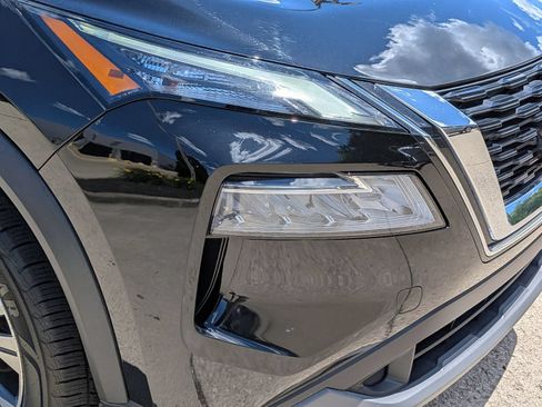 Certified 2021 Nissan Rogue SV AWD/4WD image 36