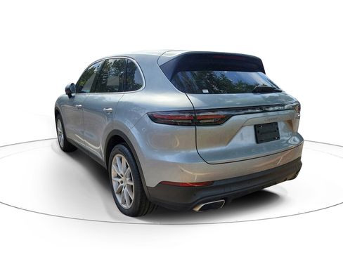 Used 2021 Porsche Cayenne AWD/4WD image 3
