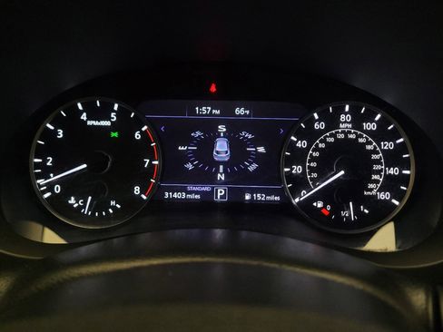 Used 2019 INFINITI QX50 Luxe w/ Navigation Package FWD image 23