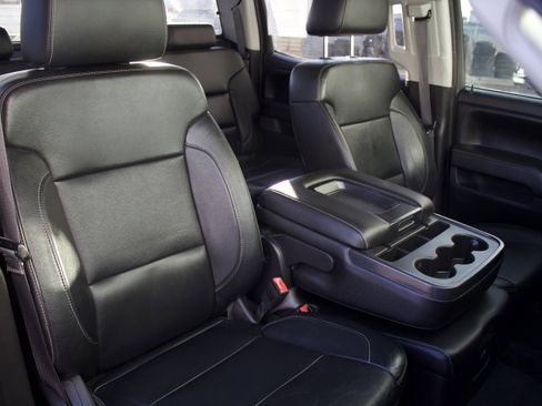 Used 2015 Chevrolet Silverado 2500 LTZ image 34