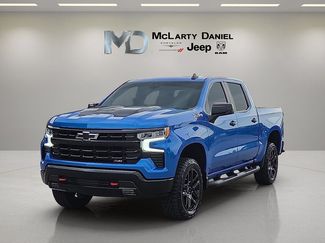 Used 2025 Chevrolet Silverado 1500 LT Trail Boss w/ Convenience Package II AWD/4WD video 2