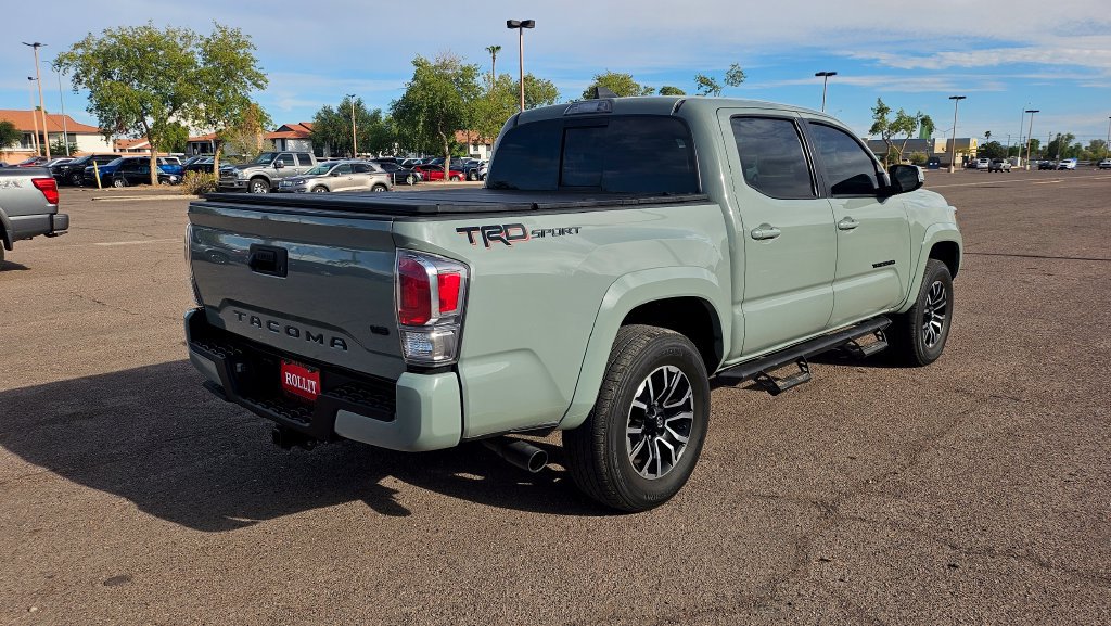 Used 2022 Toyota Tacoma TRD Sport w/ Black Out Package (TMS) RWD image 11