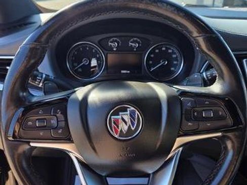 Used 2022 Buick Enclave Essence w/ Sport Touring Edition image 12