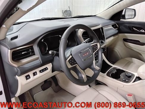 Used 2023 GMC Acadia Denali w/ Trailering Package AWD/4WD image 11