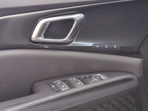 New 2026 Kia Carnival SX image 24