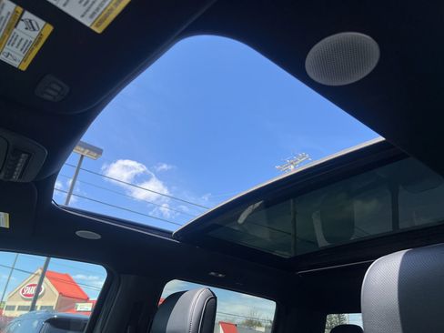 Used 2023 Ford F150 Raptor image 32