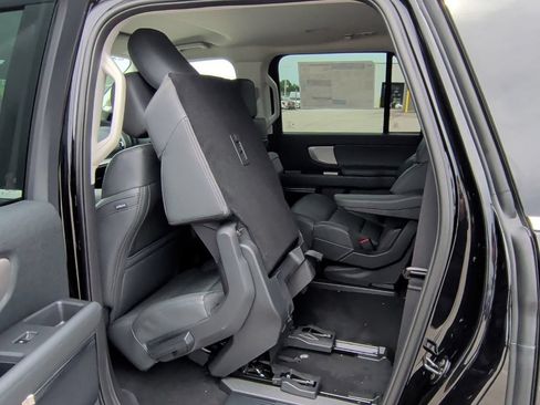 New 2027 Ford Expedition Max Active RWD image 36
