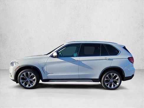 Used 2016 BMW X5 xDrive40e image 9