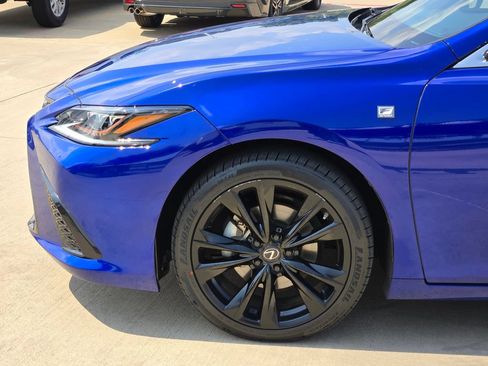Used 2021 Lexus ES 350 F Sport w/ Special Edition FWD image 6