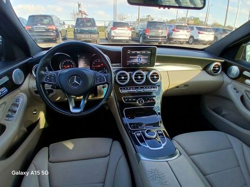 Used 2018 Mercedes-Benz C 300 Sedan w/ Premium Package image 24