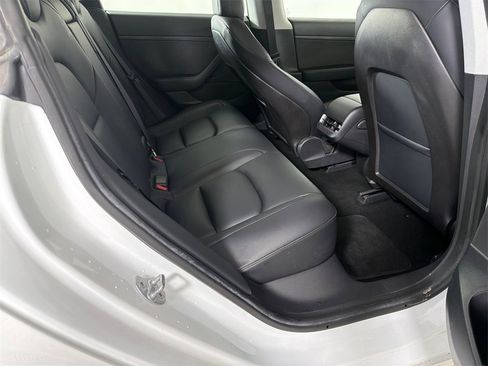 Used 2020 Tesla Model 3 Standard Range Plus image 15