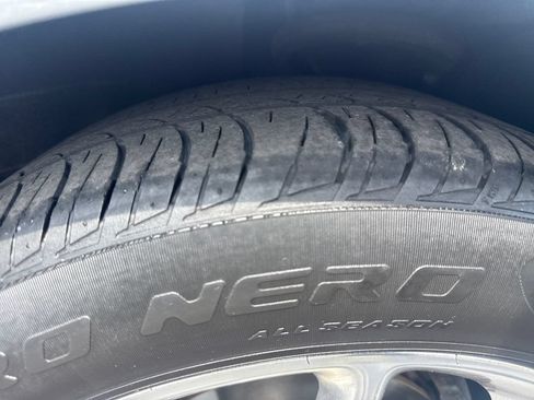 Used 2010 Ford Mustang Premium RWD image 12