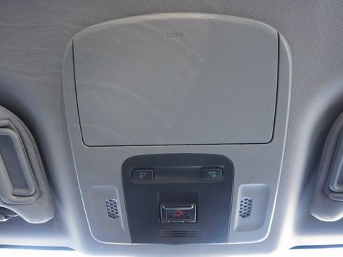 Used 2024 Toyota Camry SE image 17