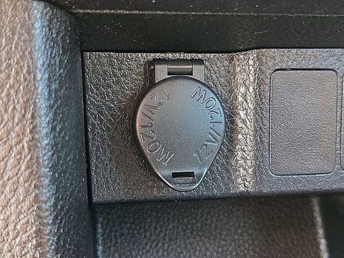 Used 2019 Toyota Corolla LE FWD image 26